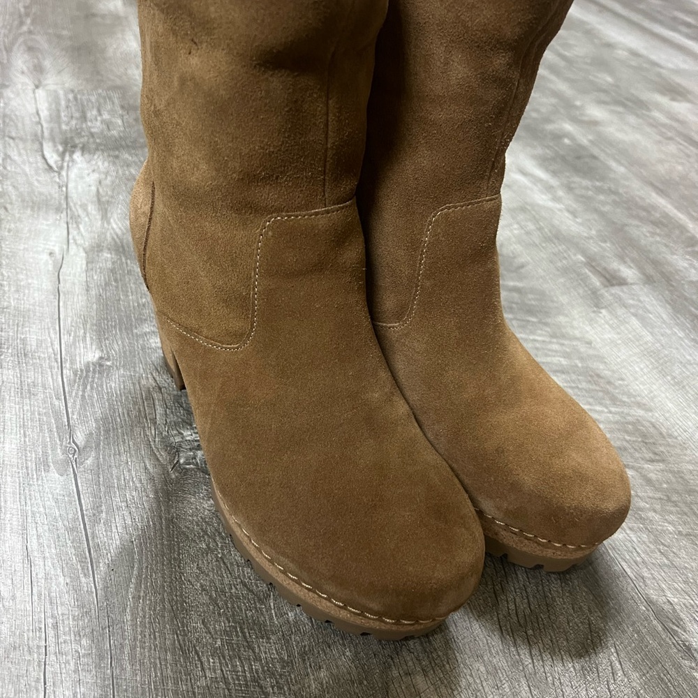 Aetrex Women's Brown Suede Heeled Boots